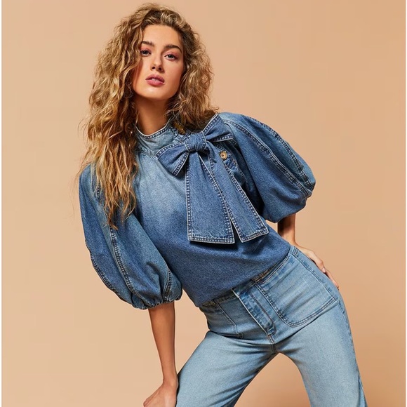 *NWT* A LOVES A 3/4 Puff Sleeve Pleat Button Shoulder Tie-Neck Denim Top — M - Picture 3 of 7